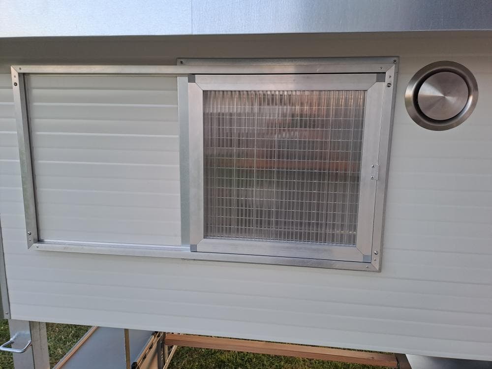 Detail hnízdního boxu